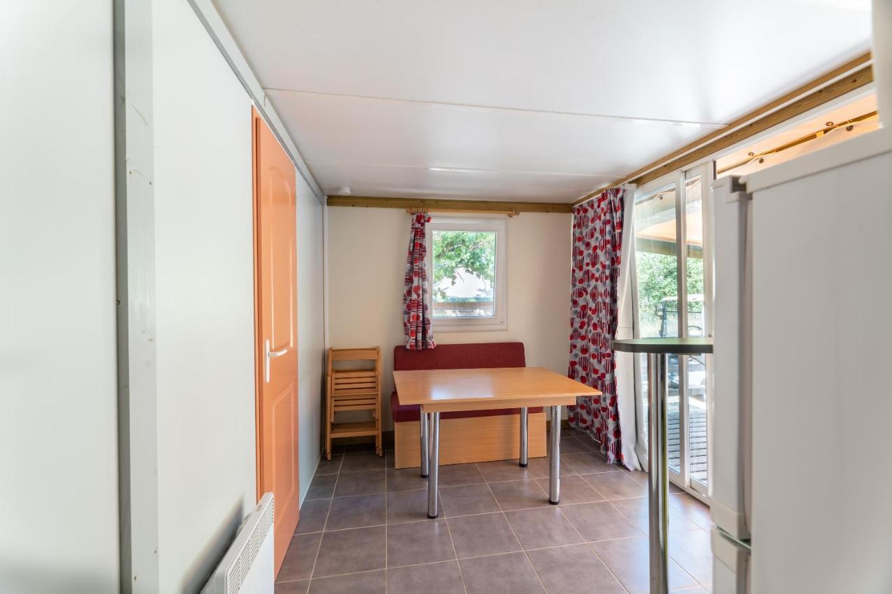 Camping Les Reflets Du Quercy Hotel Crayssac Екстериор снимка