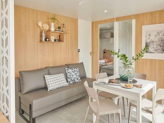Camping Les Reflets Du Quercy Hotel Crayssac Екстериор снимка